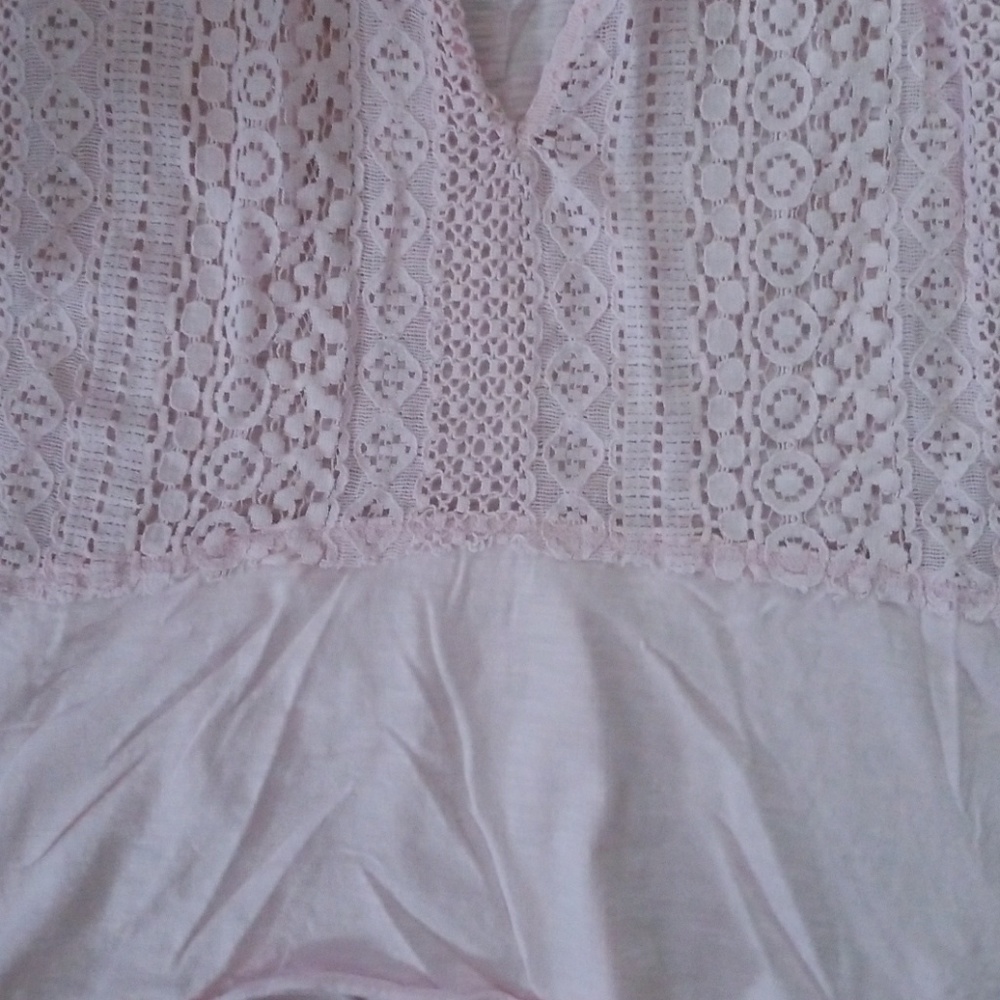 Hollister tank top - Picture 2 of 4